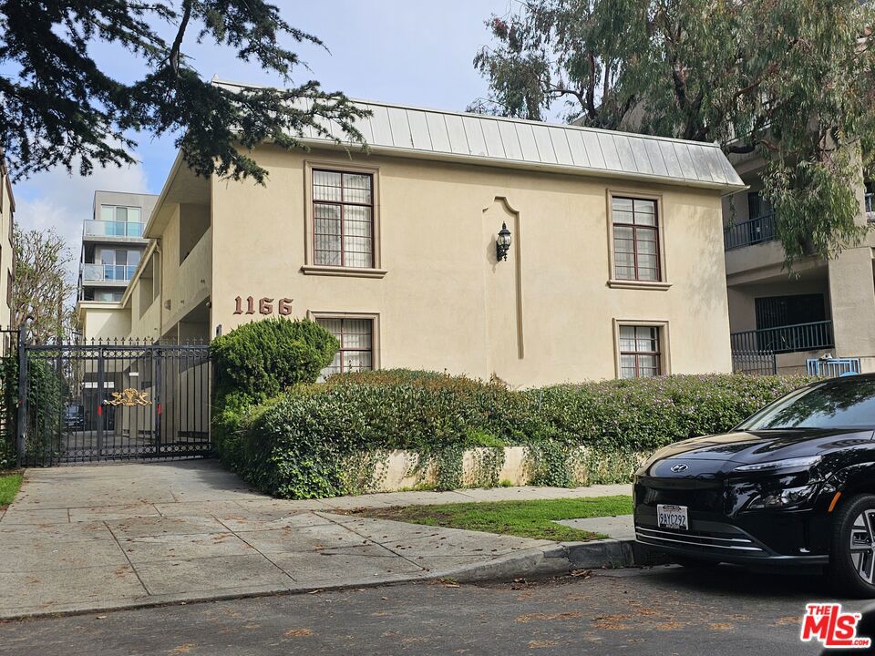1166 Amherst Avenue 5 Property Photo 1