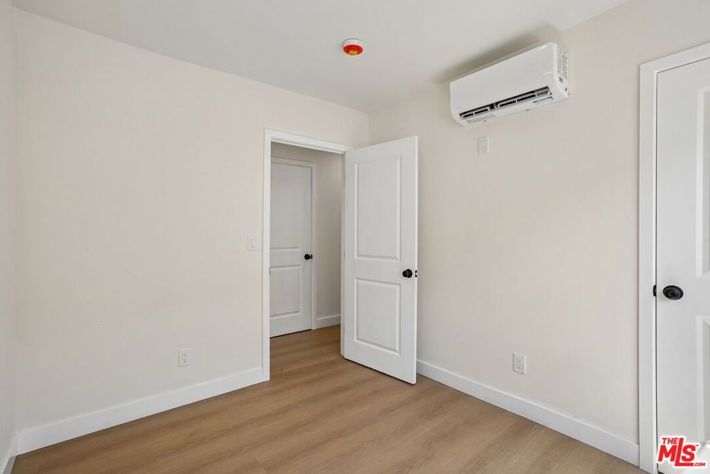 5214 Cimarron Street Property Photo 16