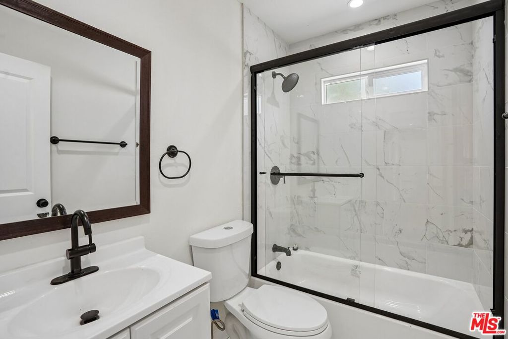 5214 Cimarron Street Property Photo 21
