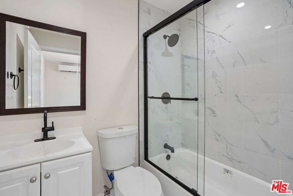 5214 Cimarron Street Property Photo 27