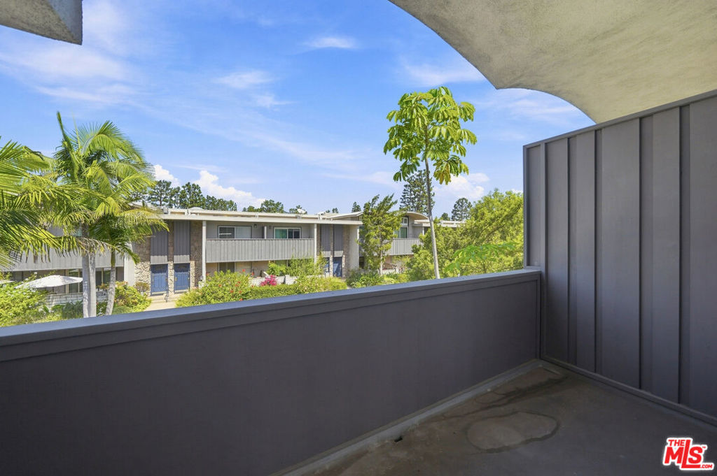 13235 Fiji Way F Property Photo 19