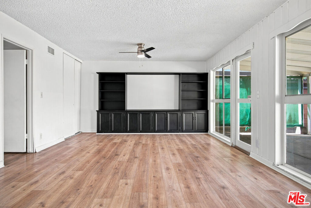 7139 Fallbrook Avenue Property Photo 6