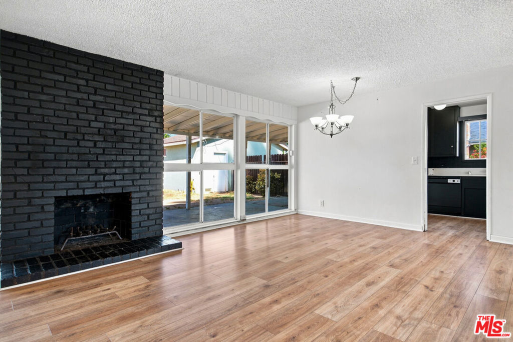 7139 Fallbrook Avenue Property Photo 8