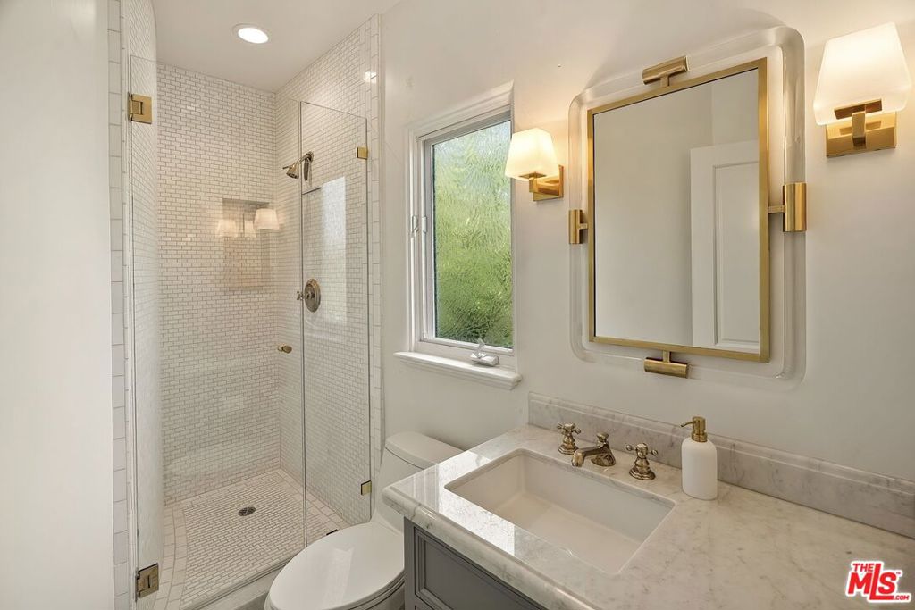 507 12th Street Property Photo 23