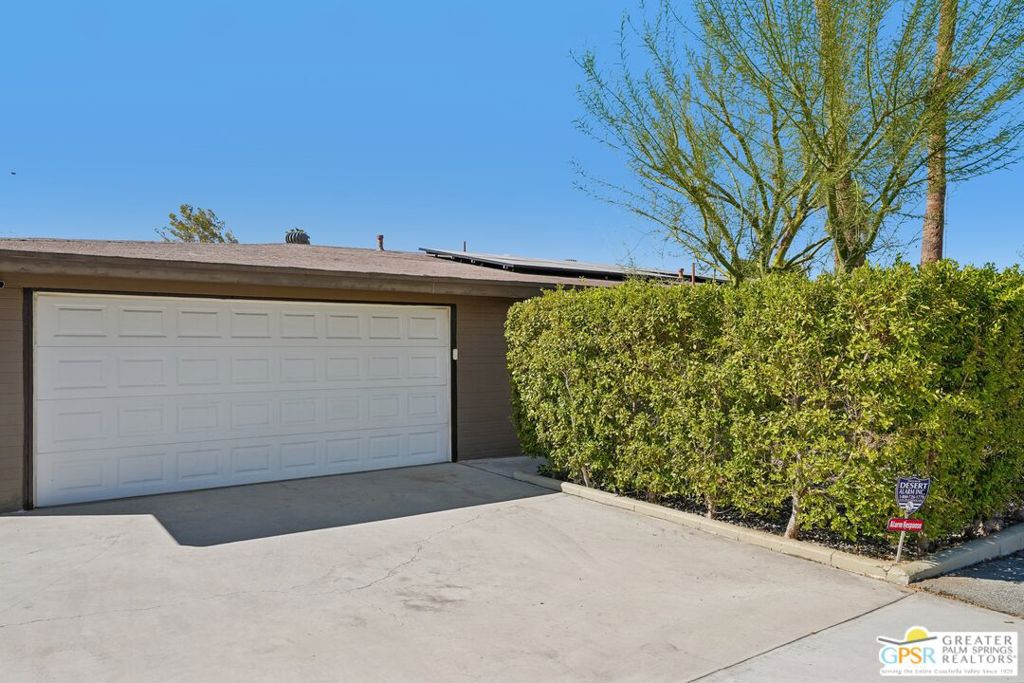 37767 Porter Drive Property Photo 7