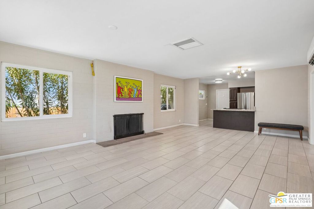 37767 Porter Drive Property Photo 10