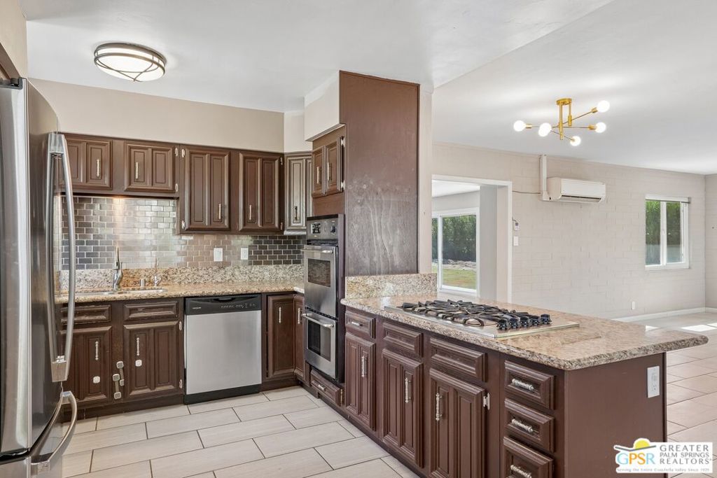 37767 Porter Drive Property Photo 15