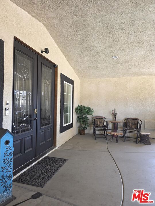 1168 Smoke Tree Road Property Photo 7