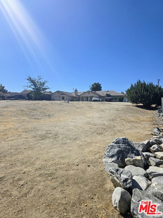 1168 Smoke Tree Road Property Photo 13