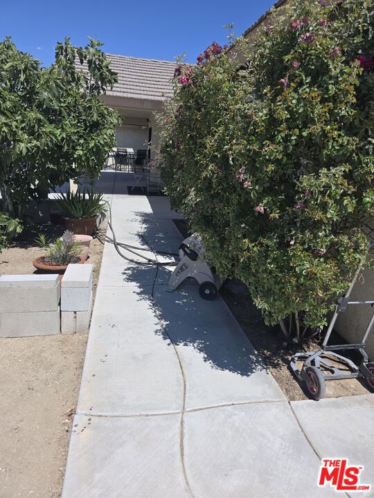 1168 Smoke Tree Road Property Photo 15