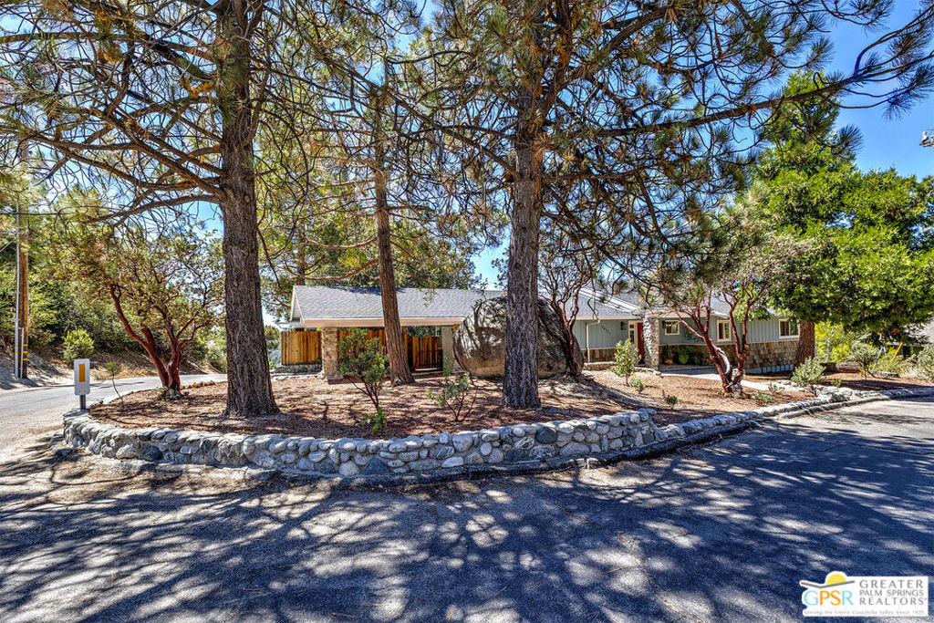 54171 Rockdale Drive Property Photo 3