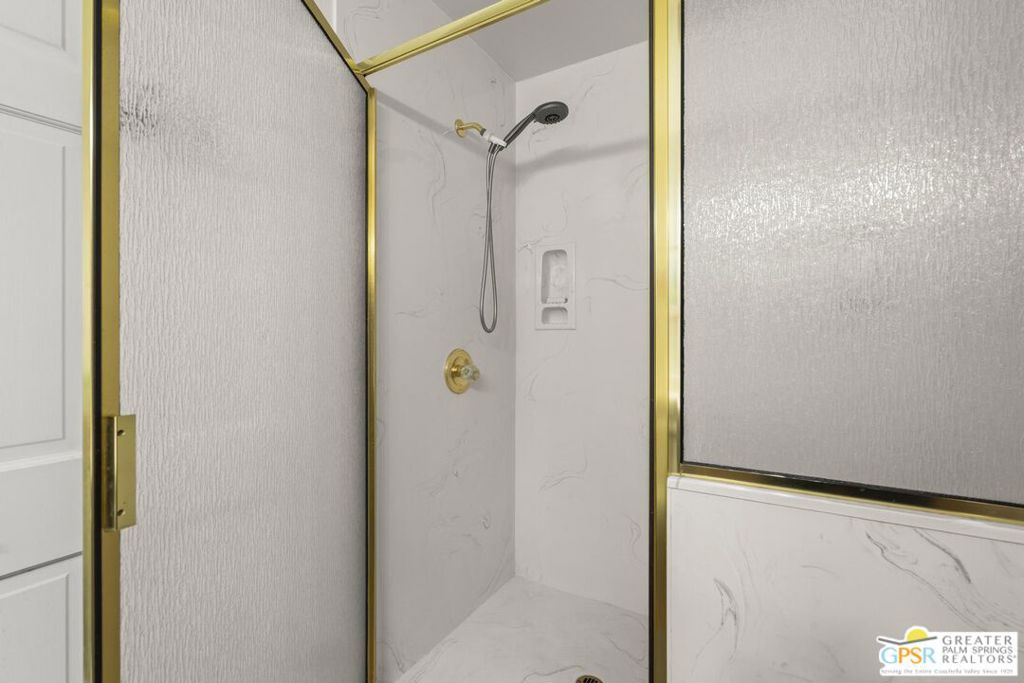 54171 Rockdale Drive Property Photo 36