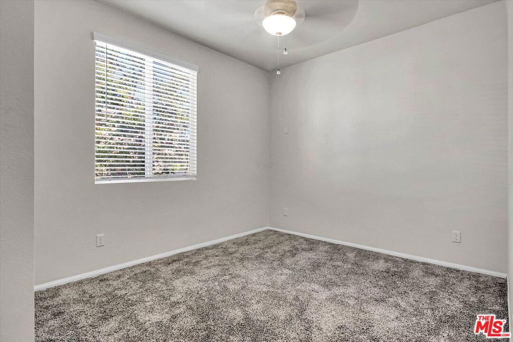 24645 Hudson Street Property Photo 4