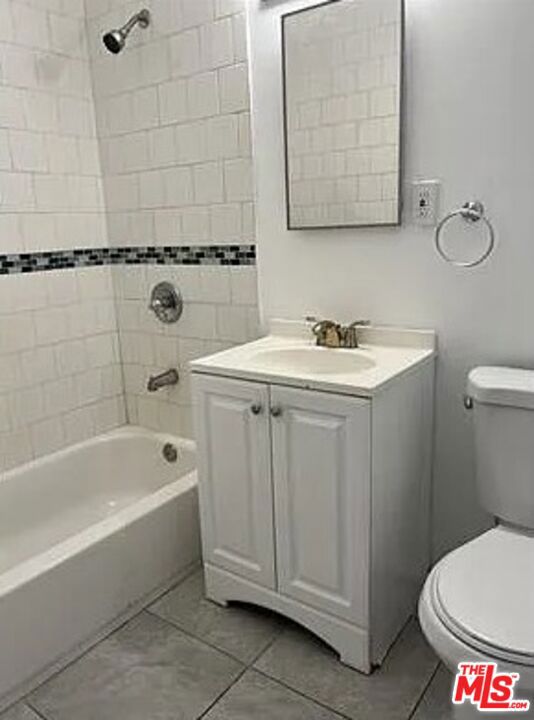 1114 W 117th Street Property Photo 12