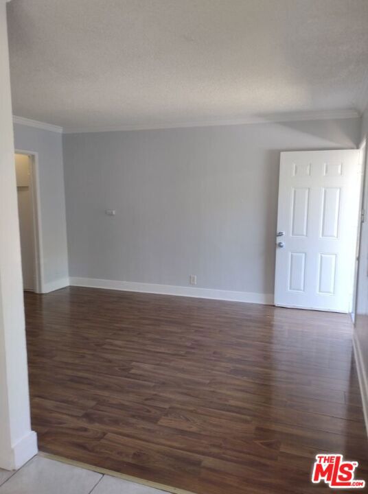 1124 W 117th Street Property Photo 14