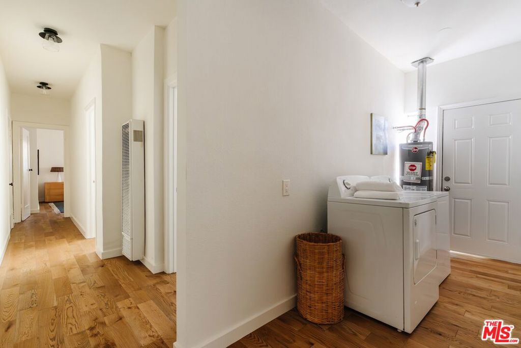 3021 Ganahl Street Property Photo 23