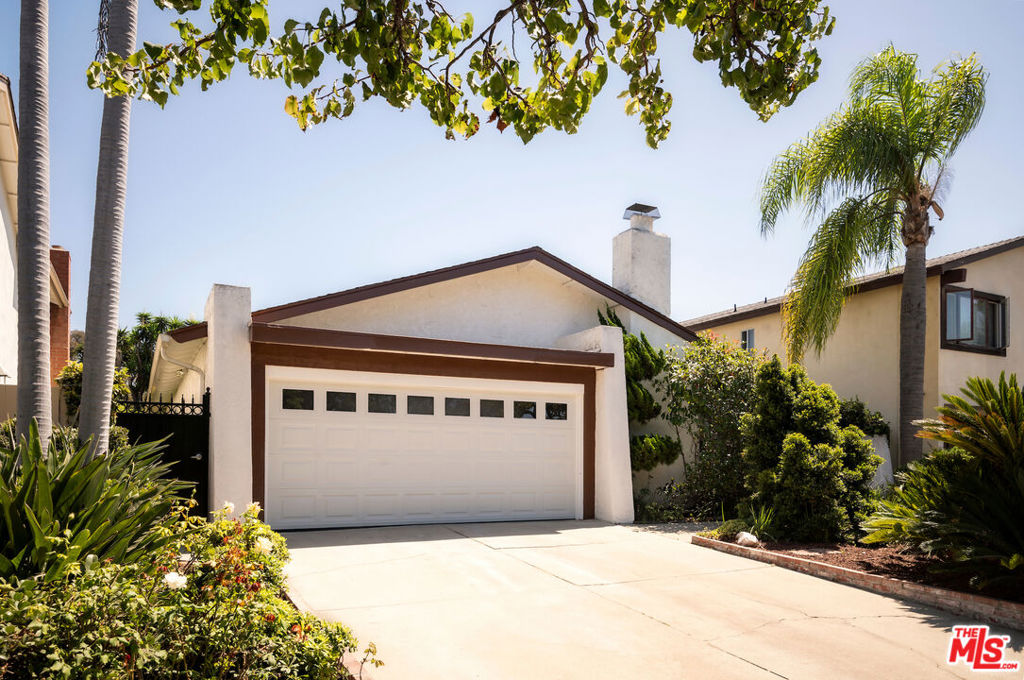 12556 Rosy Circle Property Photo 1