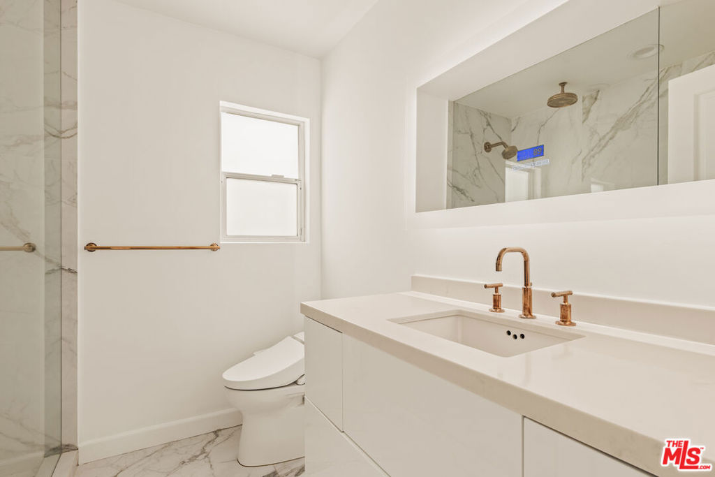 7377 Pyramid Place Property Photo 17