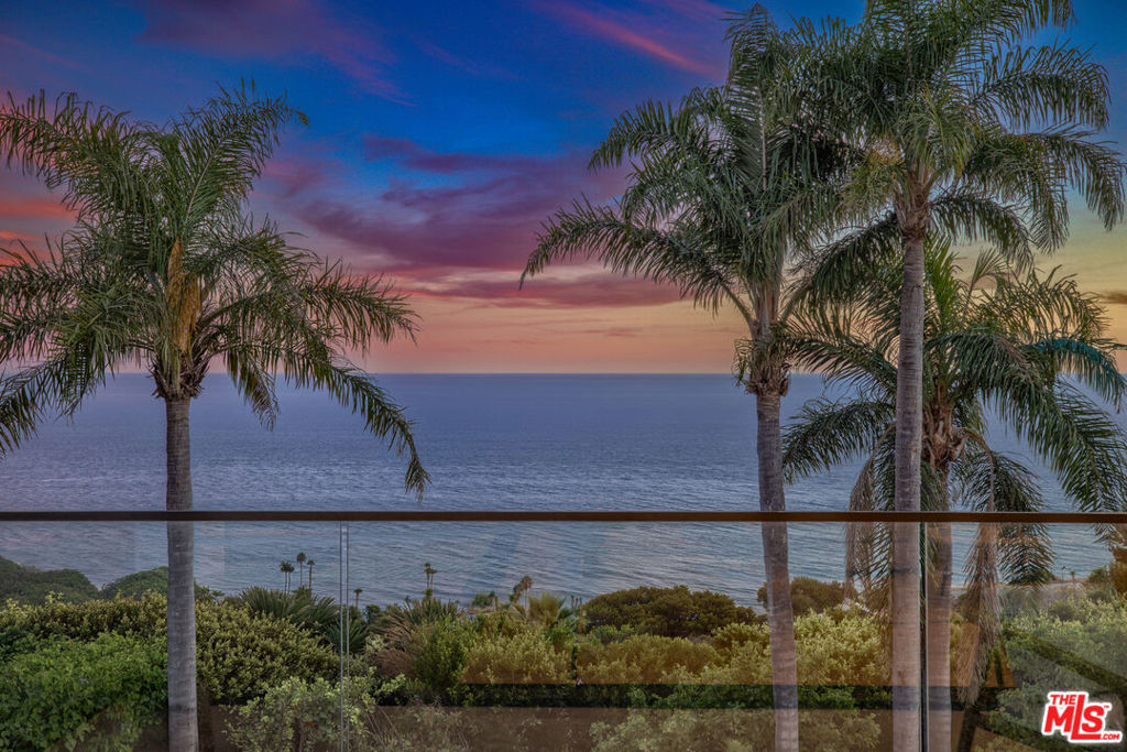4732 Avenida Del Mar Property Photo 25