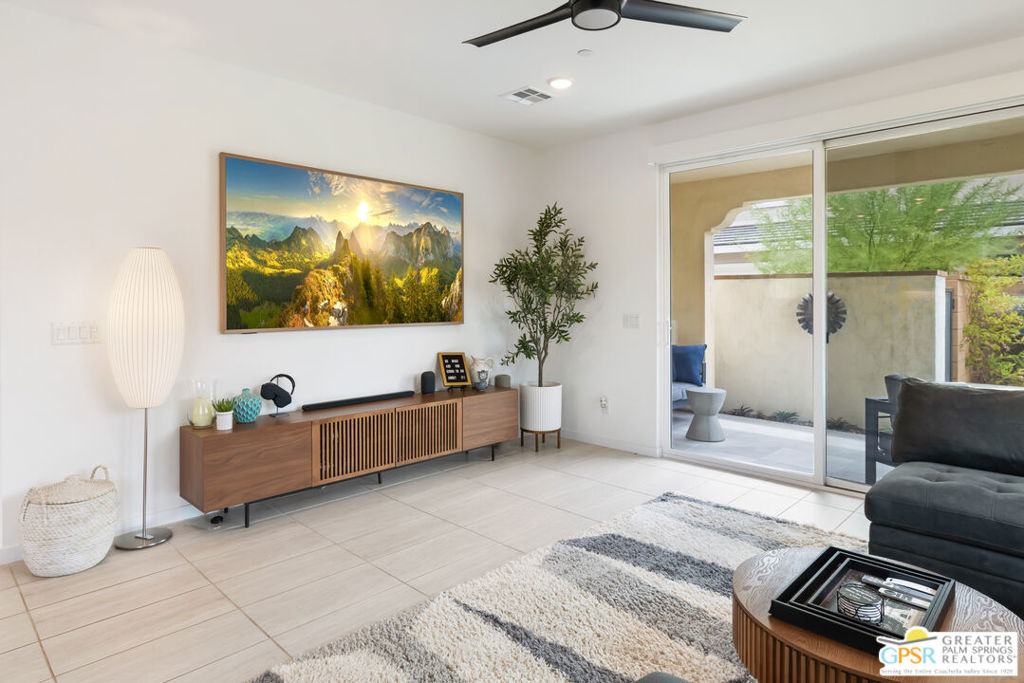 601 Via Firenze Property Photo 6