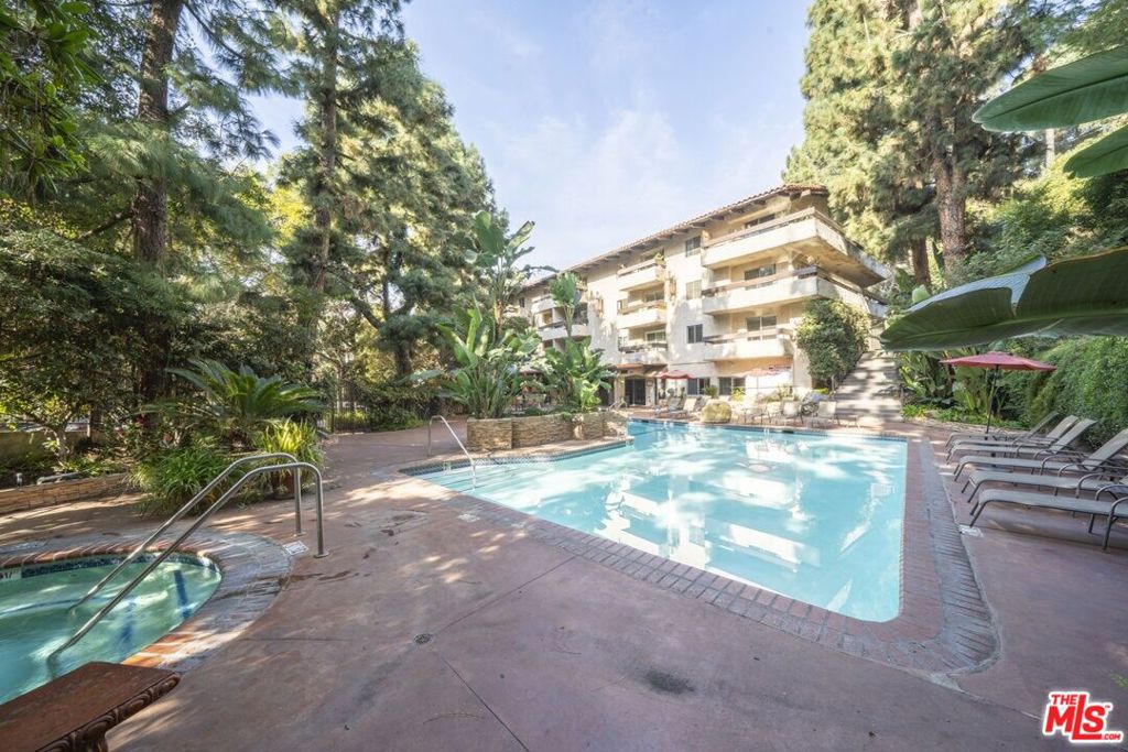 2700 E Cahuenga Boulevard 4121 Property Photo 2