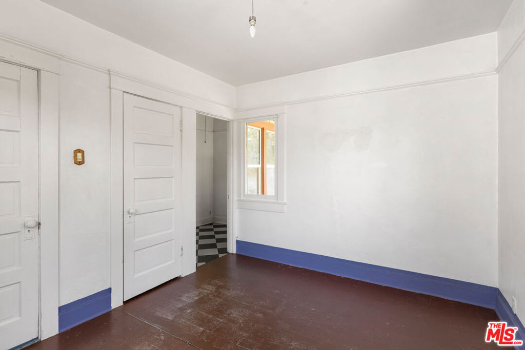 1627 Fargo Street Property Photo 16