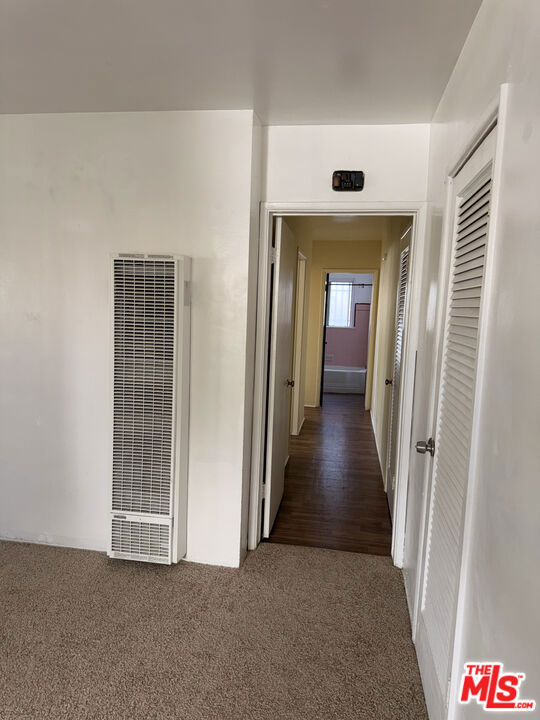 5951 Carlton Way Property Photo 12