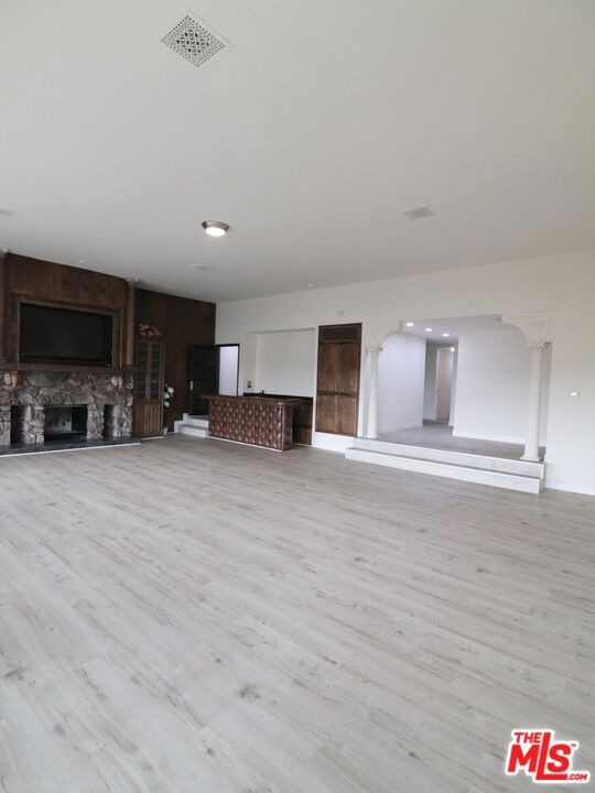 13716 Penn Street 10 Property Photo 10