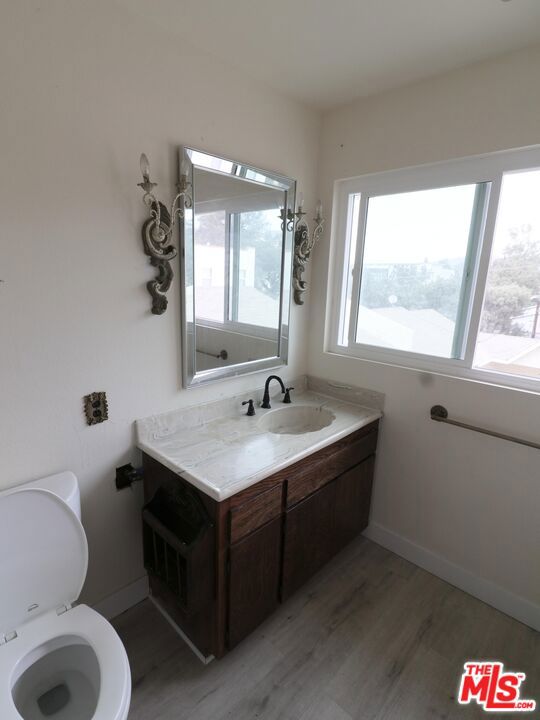 13716 Penn Street 10 Property Photo 14