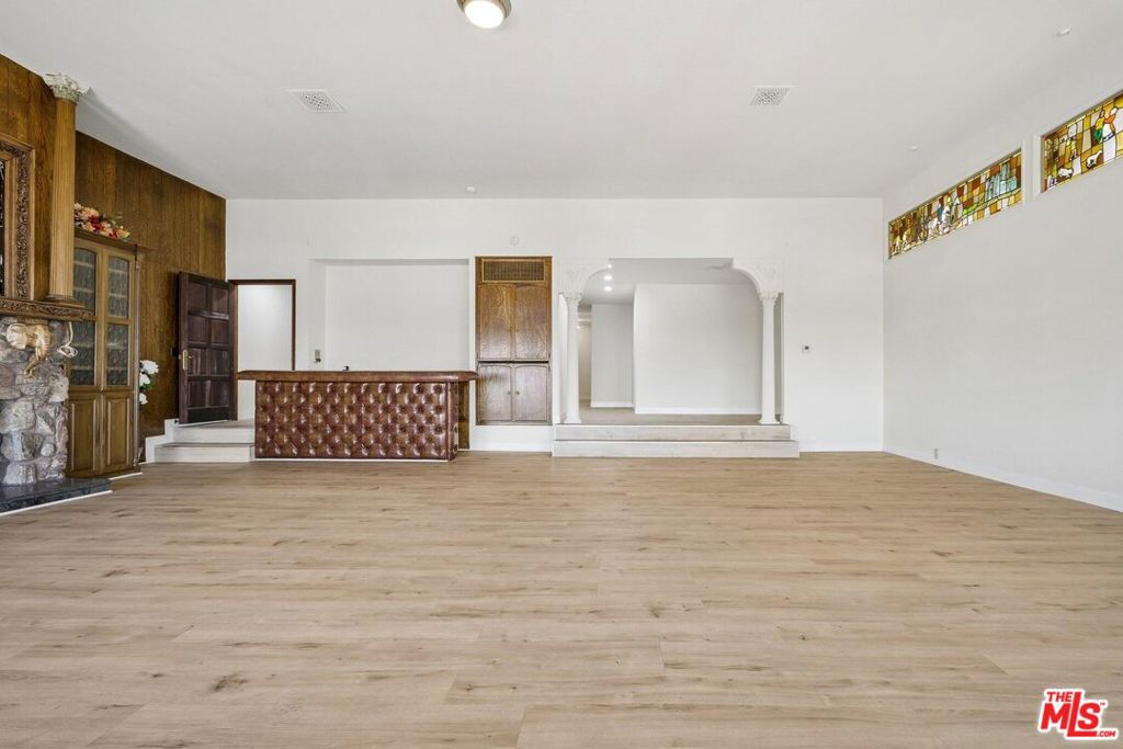 13716 Penn Street 10 Property Photo 56