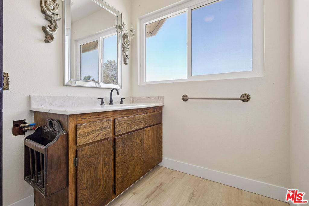 13716 Penn Street 10 Property Photo 59