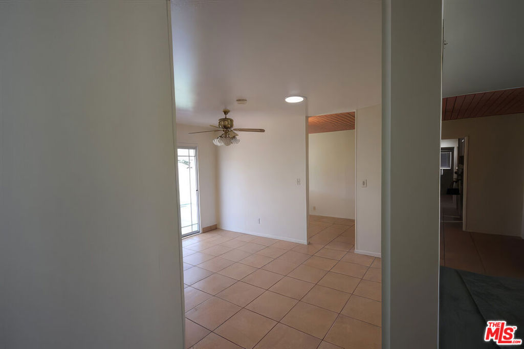 1051 Gill Avenue Property Photo 18