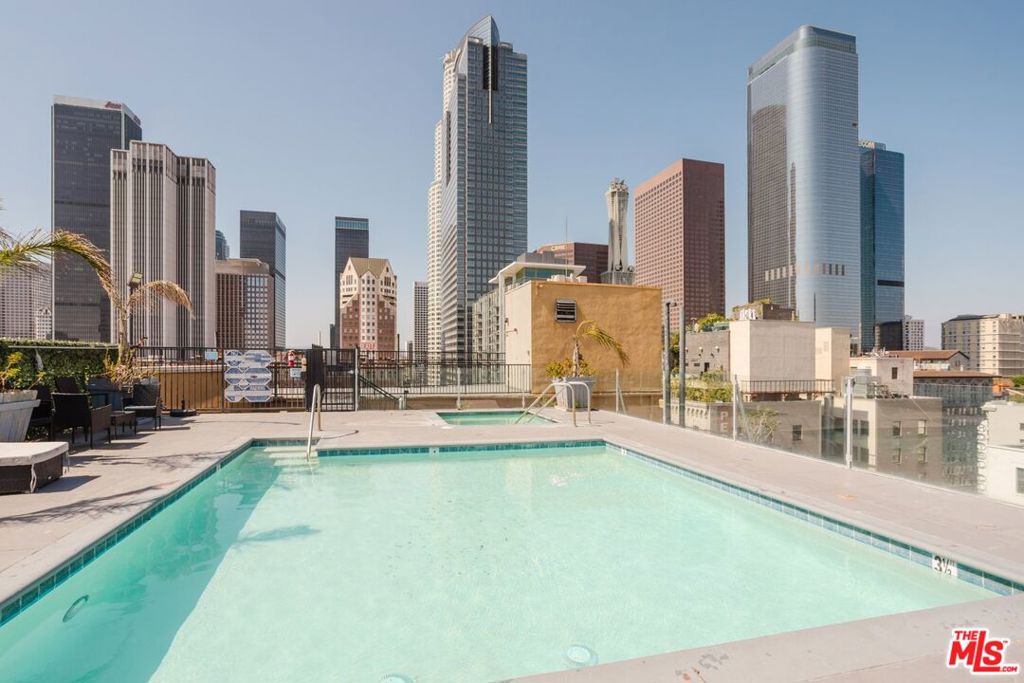 312 W 5th Street 1112 Property Photo 43