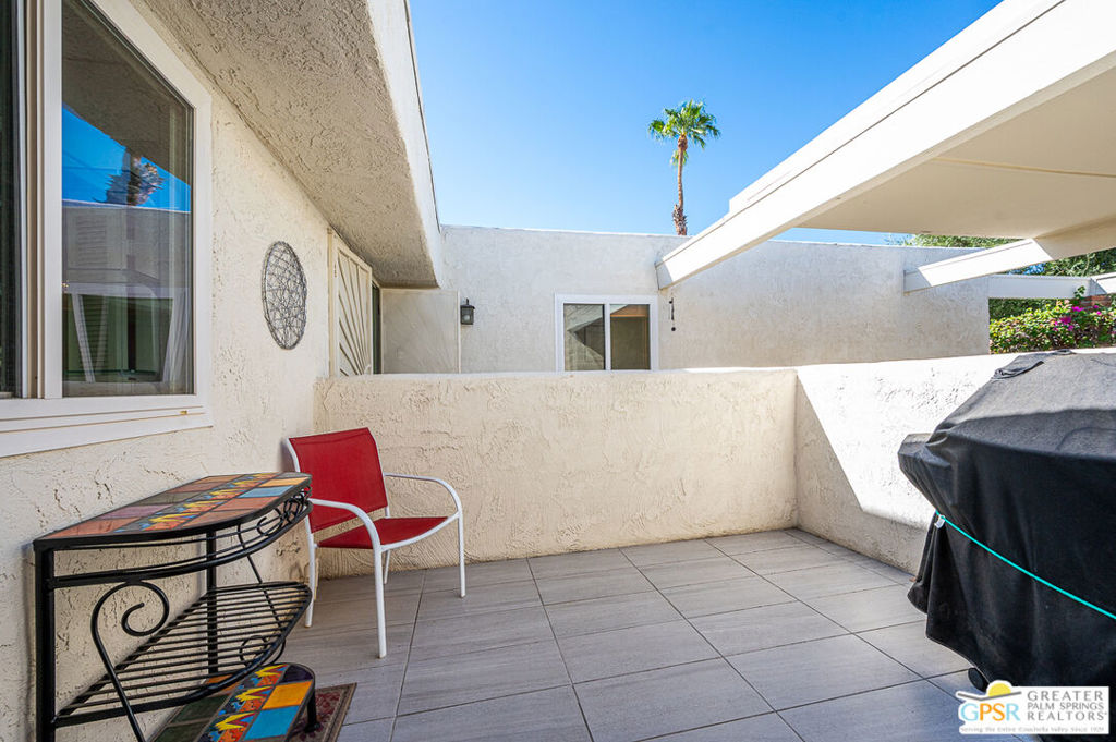 5980 Paradise Plaza Property Photo 17