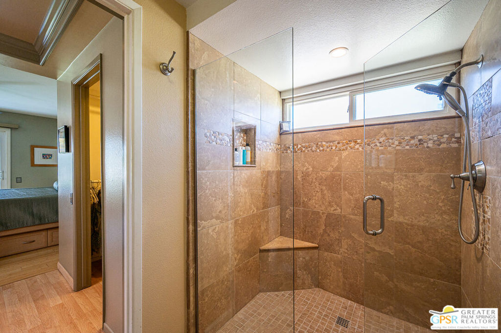 5980 Paradise Plaza Property Photo 22