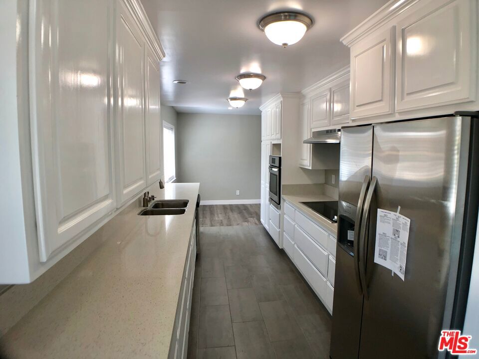 2270 White Street Property Photo 18