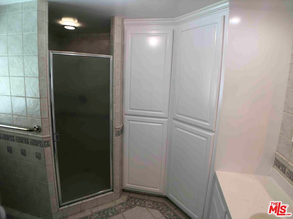 2270 White Street Property Photo 22