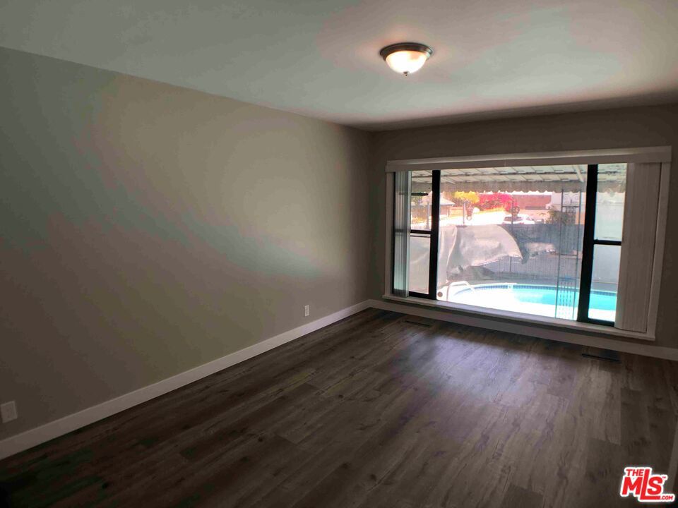 2270 White Street Property Photo 23
