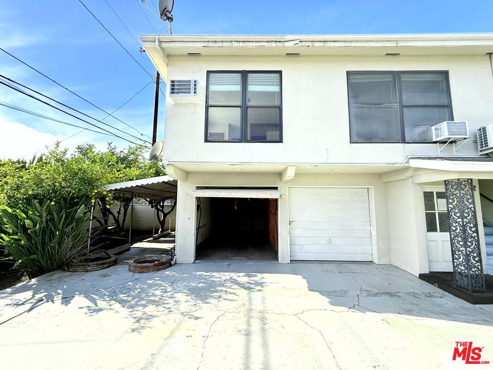 2270 White Street Property Photo 26
