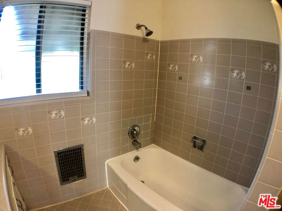2270 White Street Property Photo 35