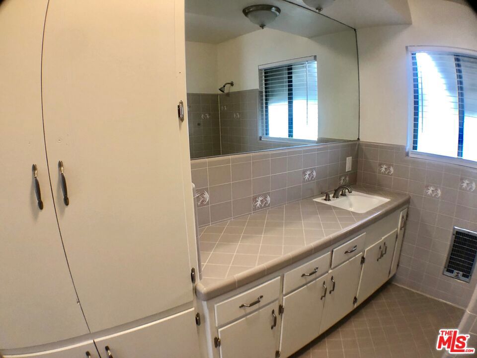 2270 White Street Property Photo 36