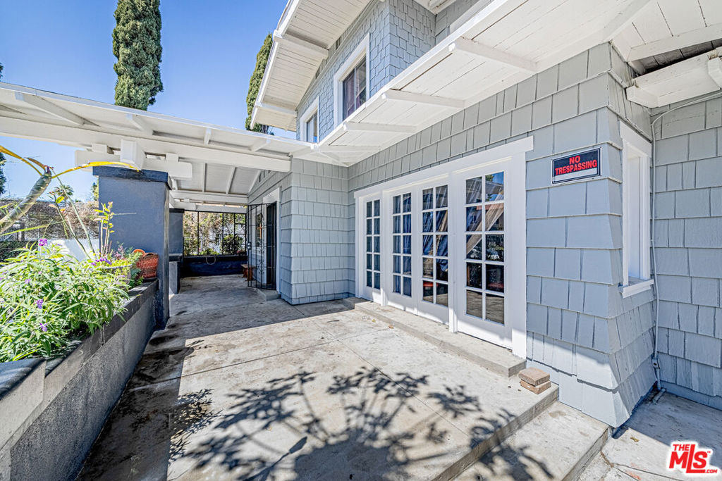 5633 La Mirada Avenue Property Photo 42