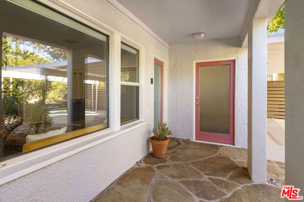 1642 Elevado Street Property Photo 4