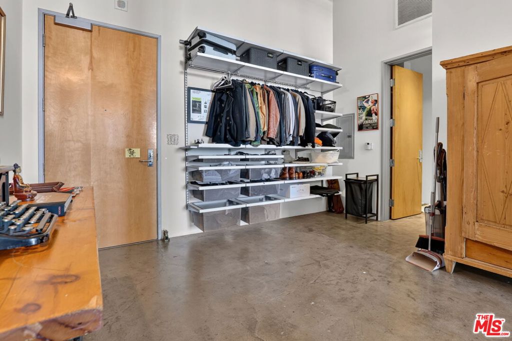 1850 Industrial Street 606 Property Photo 21