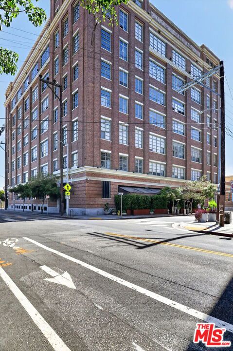 1850 Industrial Street 606 Property Photo 24