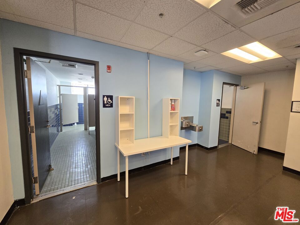 1512 W Slauson Avenue Property Photo 15