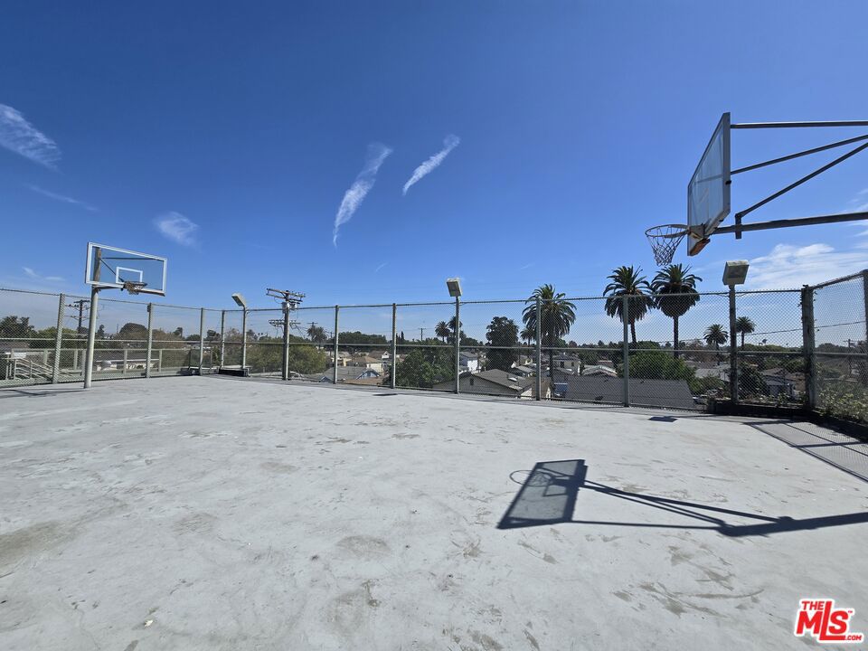 1512 W Slauson Avenue Property Photo 18
