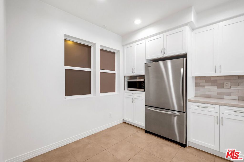 7100 Playa Vista Drive 123 Property Photo 6
