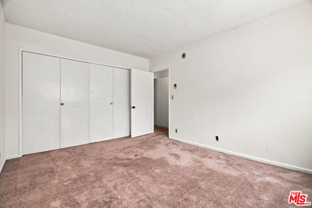 1045 S Bedford Street 3 Property Photo 20