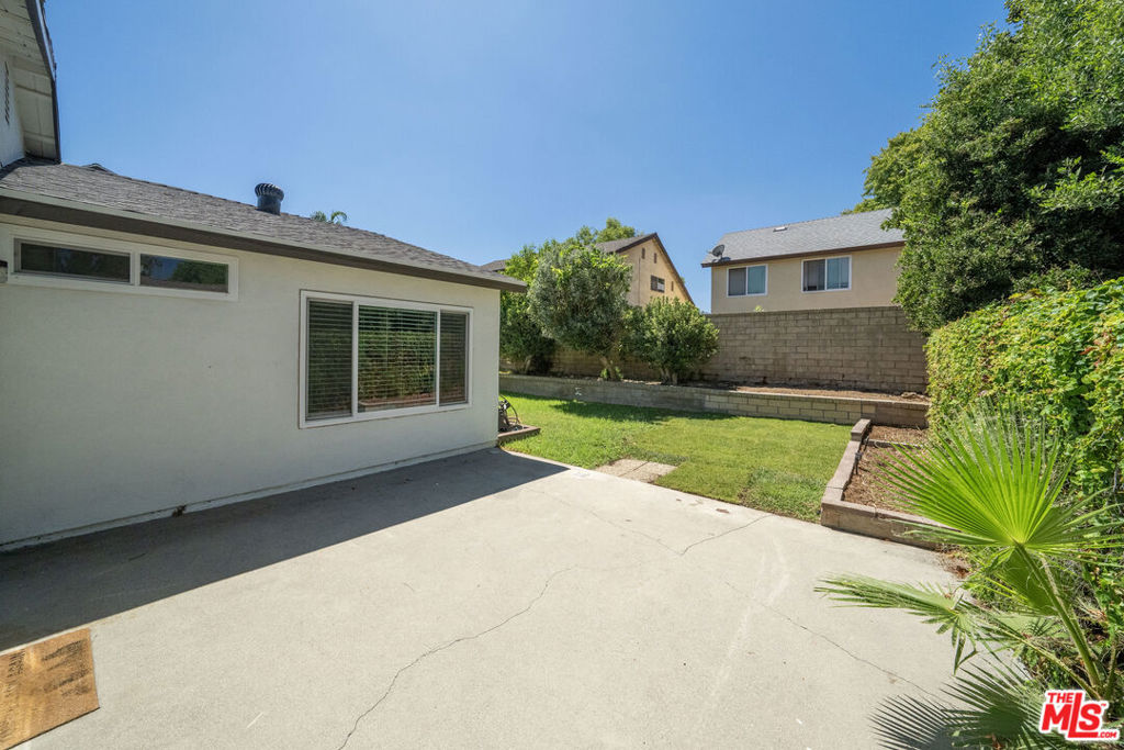 25347 Via Oriol Property Photo 24